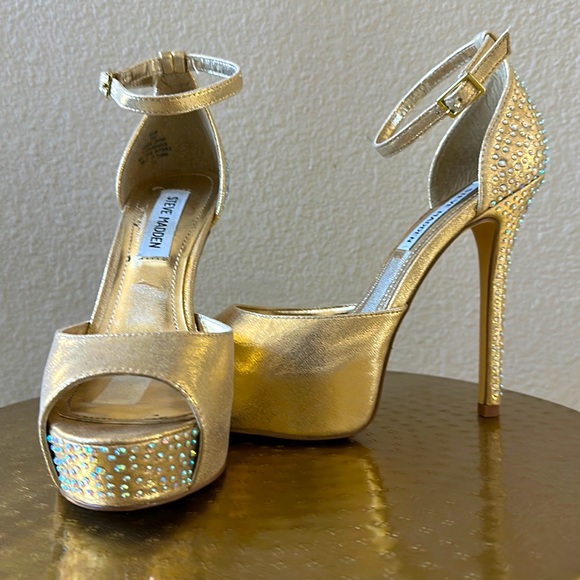 Metallic Gold High Heeled Sandal - Picture 1 of 4